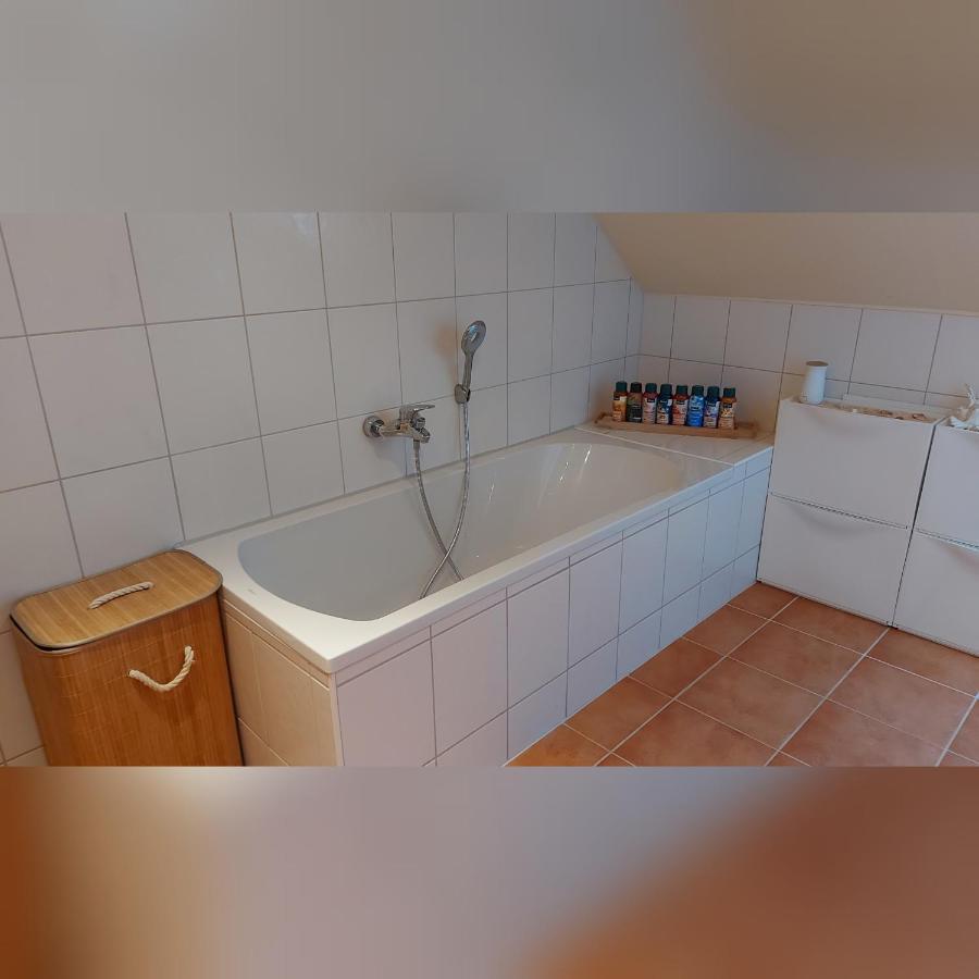 Ferienwohnung -Auszeit-Sayn Bendorf Exterior foto